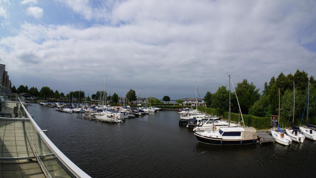 Schiphuis Giethoorn/Wanneperveen Villa Luaran gambar